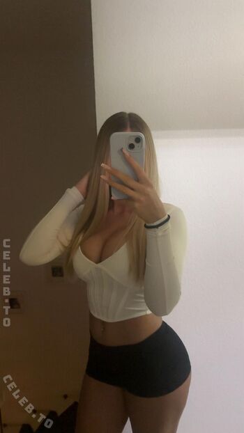 Full leaked Queenice private onlyfans photo