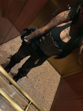 Full leaked Parisrx private onlyfans photo