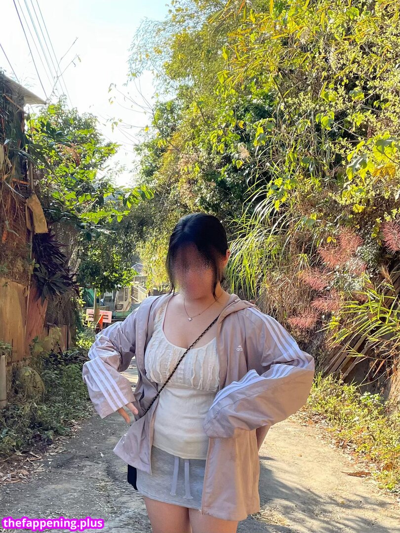 15fzed / zy_8._11 Photo OnlyFans Nu #3