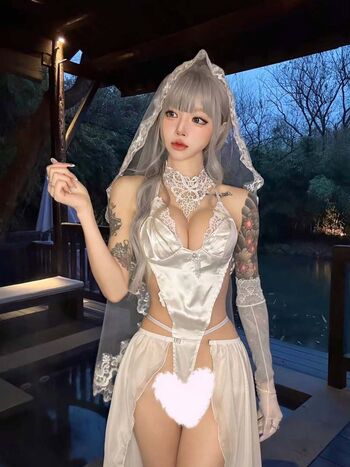 Full leaked H e private onlyfans photo