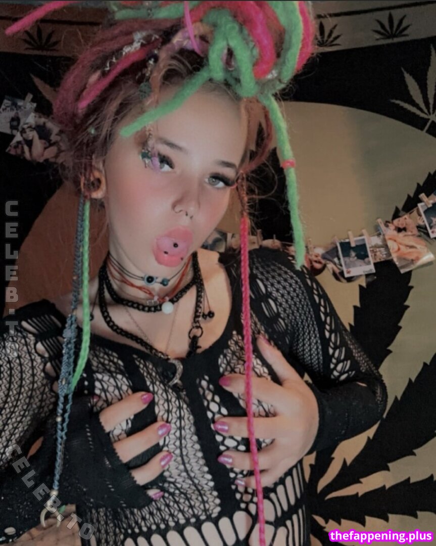 666lina420 / LunaLoves420 / _4lega2lizei0t_ / https: Nude OnlyFans Photo #6