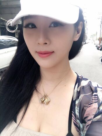 Full leaked Iris private onlyfans photo