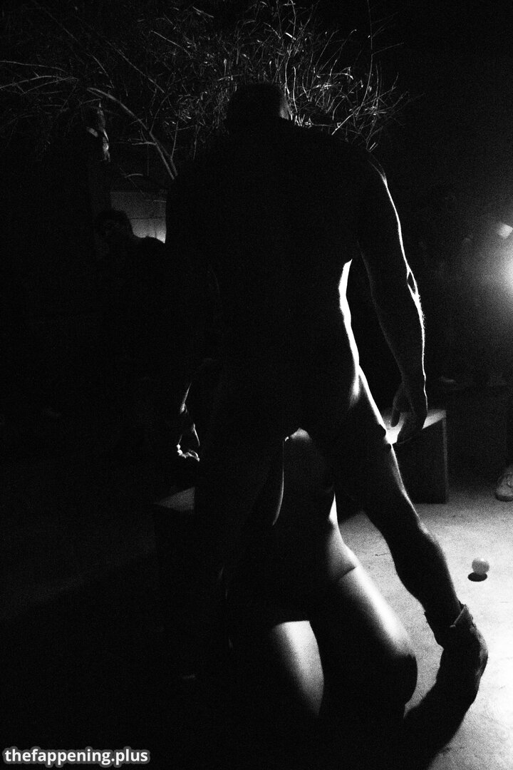 99WAREH0USE / 99WareHouse / cw / favicon.ico / https: Fotografie OnlyFans Dezbrăcată #42