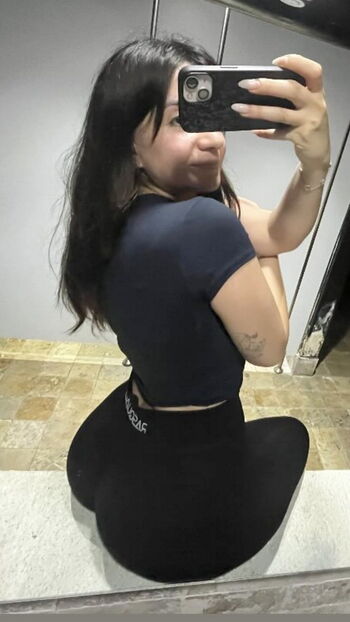 Full leaked Itsmenazli page private onlyfans photo