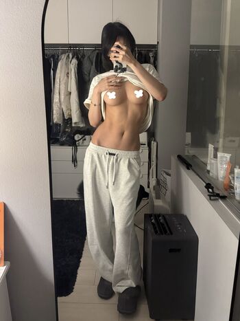 Full leaked M oo  page private onlyfans photo