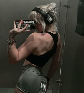 Full leaked Nattynat private onlyfans photo