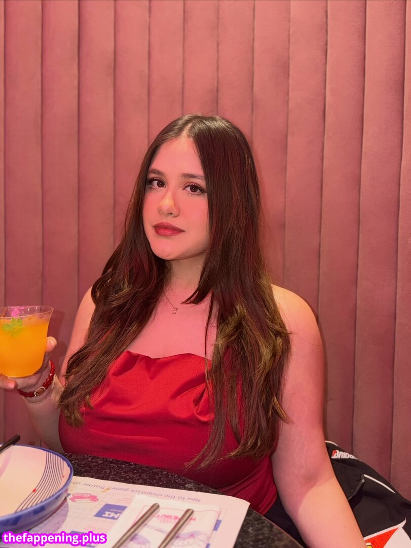 Aadhira Krishna / aadhirakrishna Çıplak OnlyFans Fotoğrafı #4