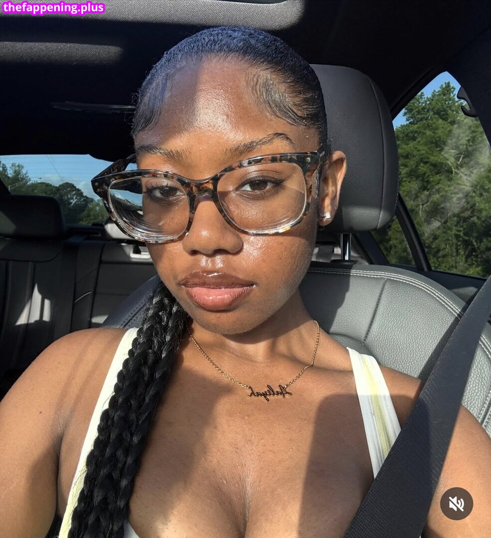 Aaliyah Monet / aaliyahhmonettt / aaliyahmonet_ / https: Foto OnlyFans Nua #2