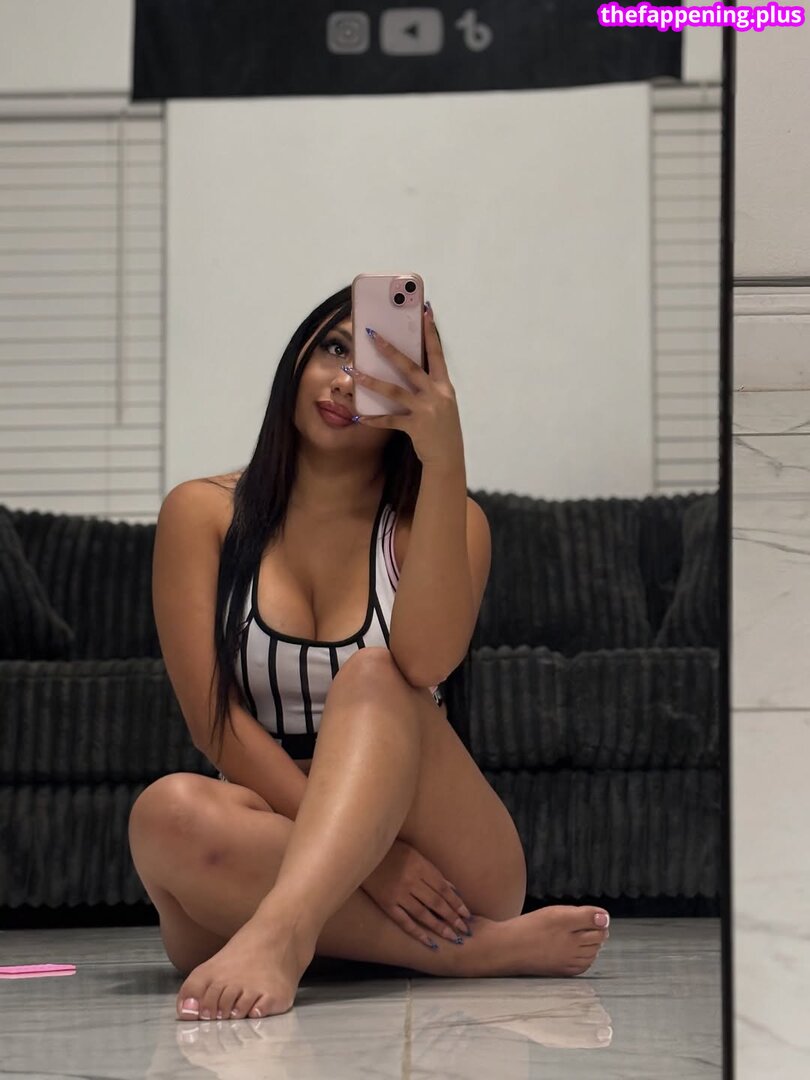 Aaliyahhofficial Fotografie OnlyFans Dezbrăcată #4