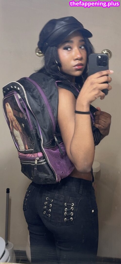 Jayla / aaliyahvoodoo / https: / prettyprincesslala / sanguinestarzz Fotografie OnlyFans Dezbrăcată #27