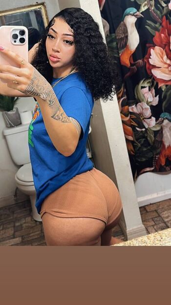 Full leaked Aaliyanaboooo private onlyfans photo