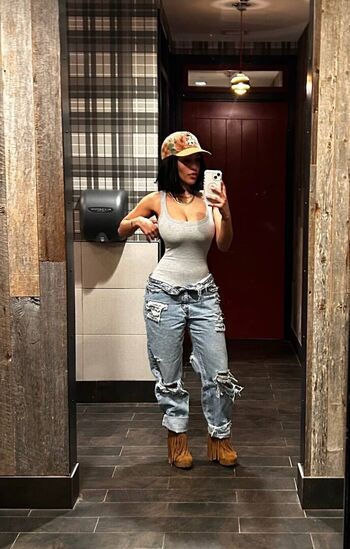 Full leaked Aaliyeezy private onlyfans photo