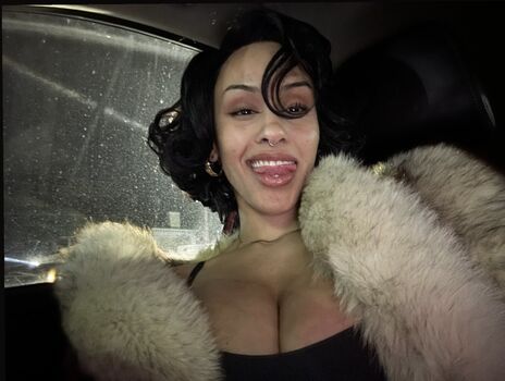 Full leaked Aaliyeezy private onlyfans photo