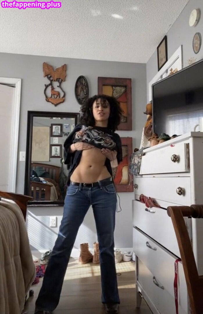 Aaliyeezy / theallierae नग्न OnlyFans फोटो #378