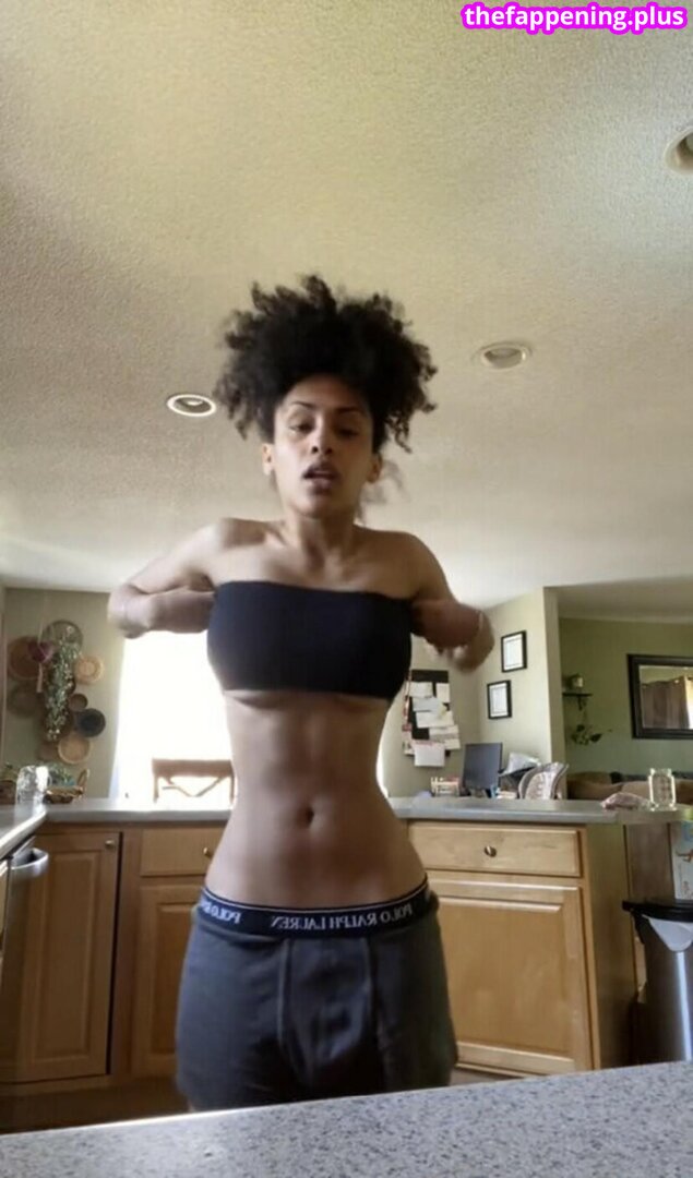 Aaliyeezy / theallierae नग्न OnlyFans फोटो #380