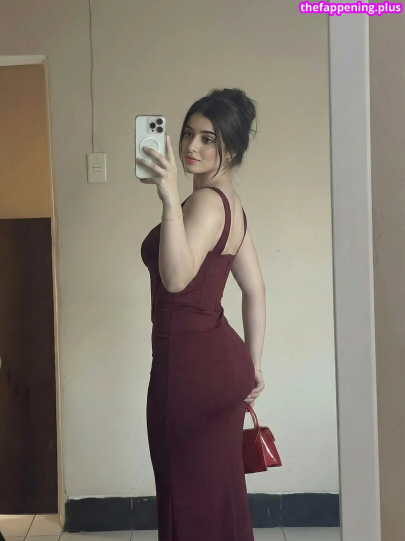 aaniasharmaa / https: Çıplak OnlyFans Fotoğrafı #2