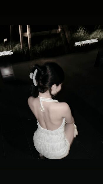 Full leaked Aaomhelloo page private onlyfans photo