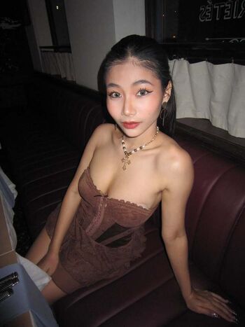 Full leaked Aaomhelloo page private onlyfans photo