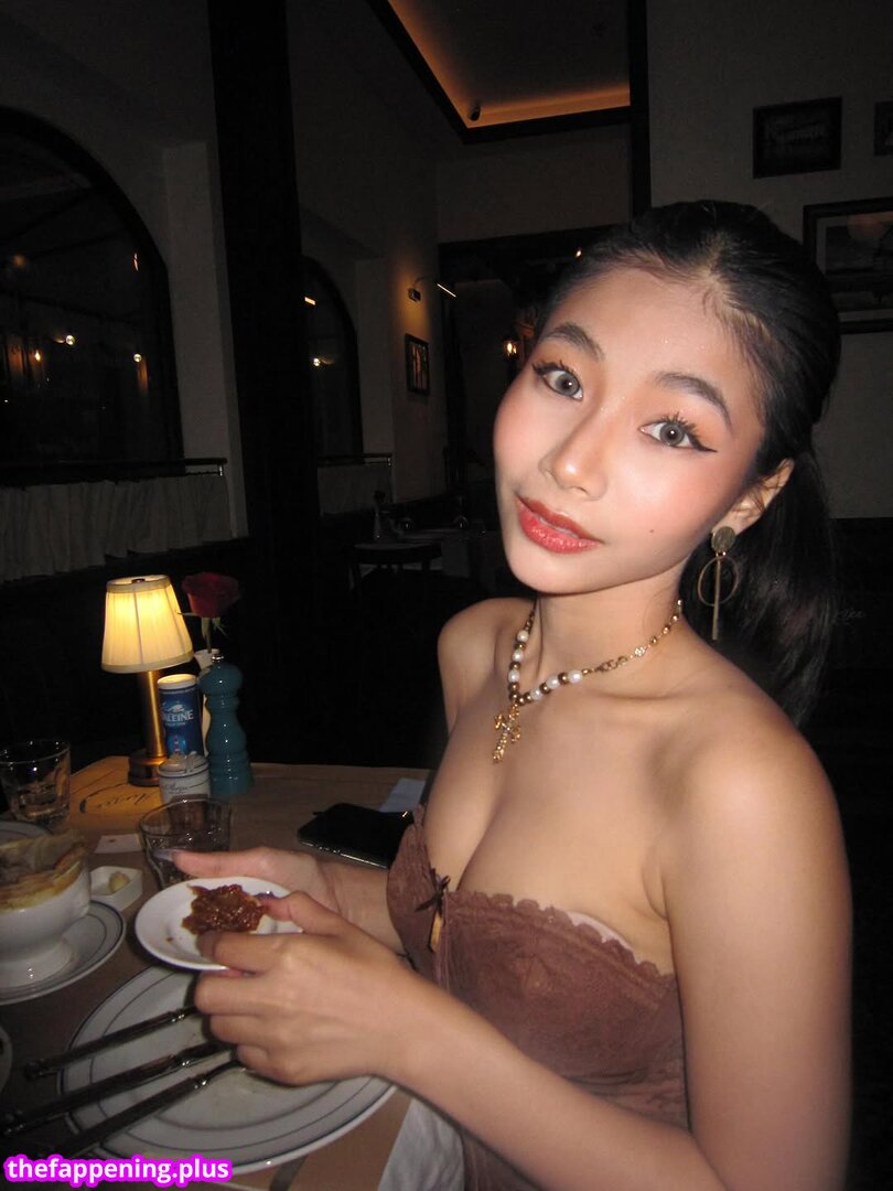 Saipetch B. / aaomhelloo Nacktes OnlyFans Foto #107