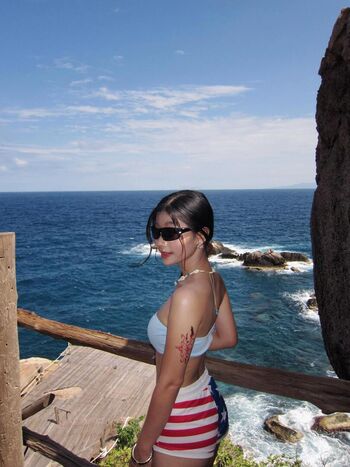 Full leaked Aaomhelloo page private onlyfans photo