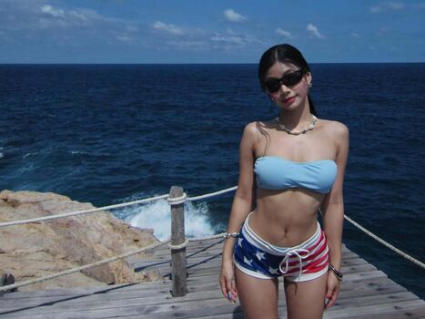 Full leaked Aaomhelloo private onlyfans photo