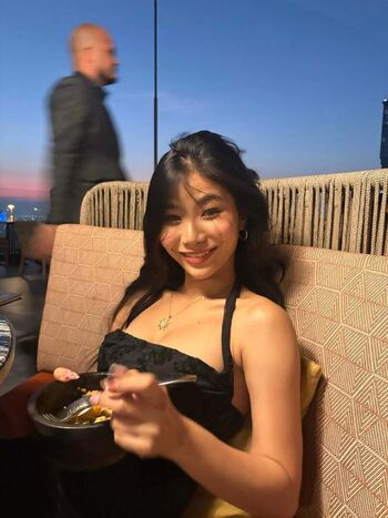 Full leaked Aaomhelloo page private onlyfans photo