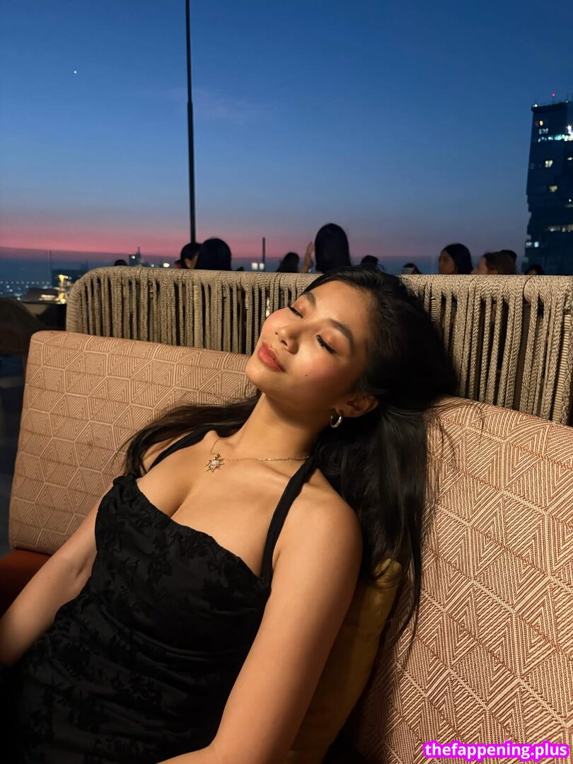 Saipetch B. / aaomhelloo Fotografie OnlyFans Dezbrăcată #179