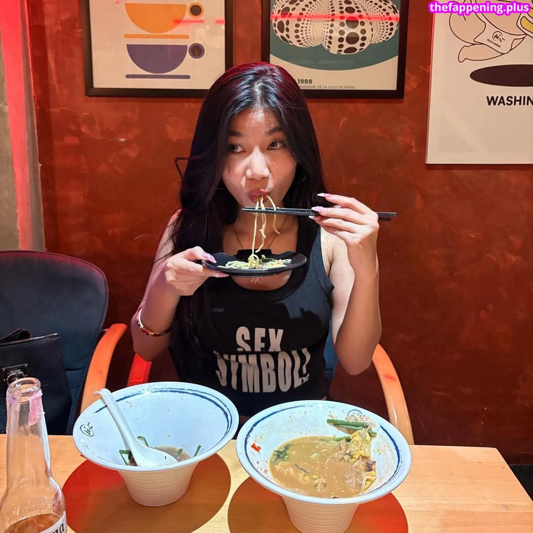 Saipetch B. / aaomhelloo Çıplak OnlyFans Fotoğrafı #183