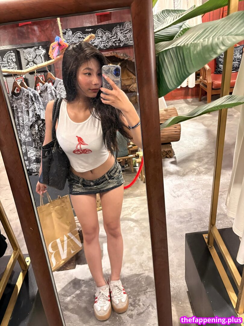 Saipetch B. / aaomhelloo नग्न OnlyFans फोटो #212