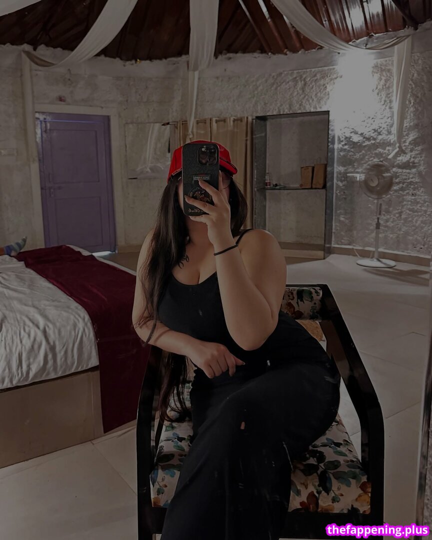 Aarohi Tirpude / aarohitirpude_ Naken OnlyFans Foto #16