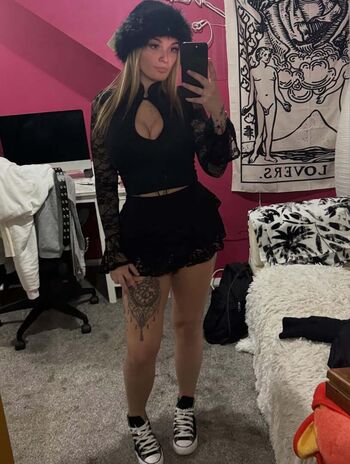 Full leaked Abbylovesclout private onlyfans photo