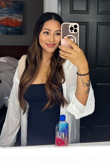 Full leaked Abehbeh abie coma private onlyfans photo