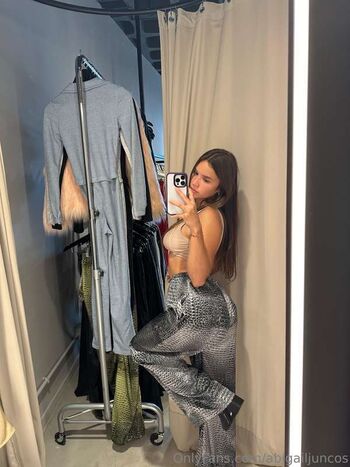 Full leaked Abi juncos private onlyfans photo