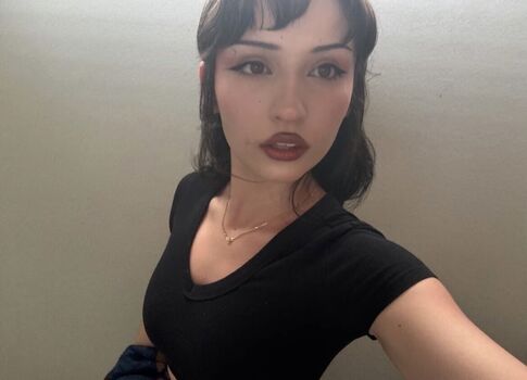 Full leaked Aconitumlilah private onlyfans photo