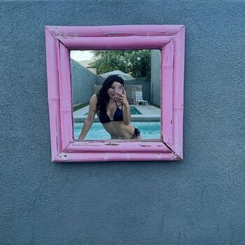 Full leaked Actress dancer private onlyfans photo