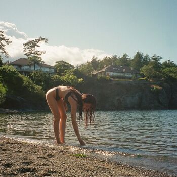 Full leaked Actress dancer private onlyfans photo