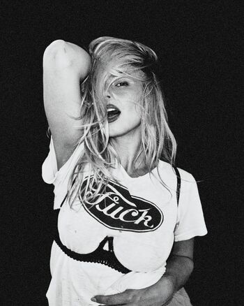 Full leaked Addison rae  page private onlyfans photo