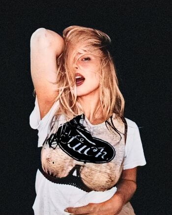 Full leaked Addison rae  page private onlyfans photo