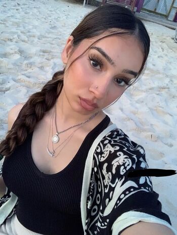 Full leaked Adeena qadir private onlyfans photo