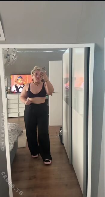 Full leaked Adelina dalevska private onlyfans photo