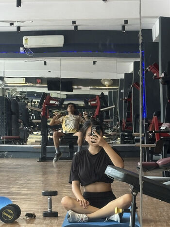 Full leaked Aditiikarwa private onlyfans photo