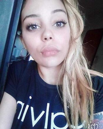 Full leaked Adorable face private onlyfans photo