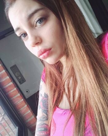 Full leaked Adorable face private onlyfans photo