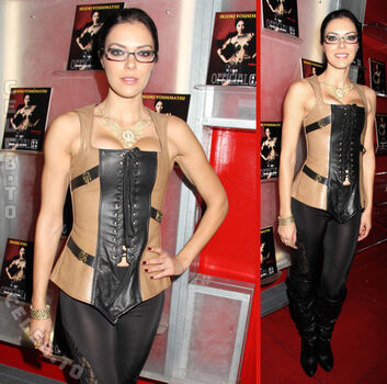 Full leaked Adrianne curry page private onlyfans photo