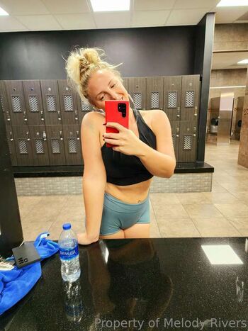 Full leaked Adventureswithlinz tv private onlyfans photo