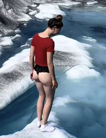 Full leaked Affe auf bike  page private onlyfans photo