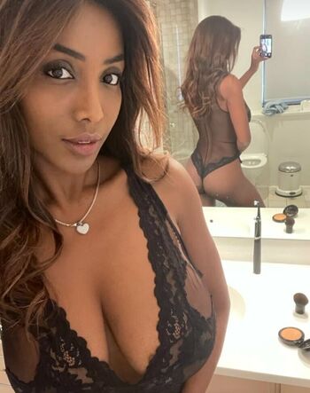 Full leaked Afrolatina page private onlyfans photo