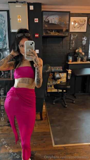 Full leaked Aimeelawley private onlyfans photo