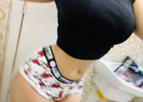 Full leaked Ainnhoaaperez private onlyfans photo