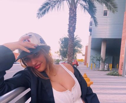 Full leaked Ainsley n private onlyfans photo